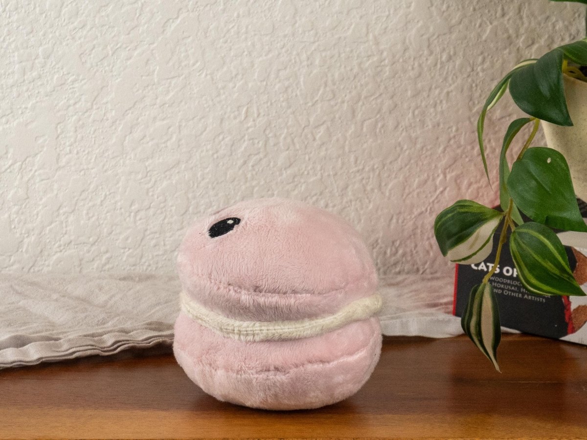 Cookie Sandwich Plushie - COOKIE-BLUSH