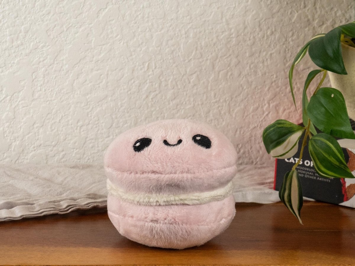 Cookie Sandwich Plushie - COOKIE-BLUSH