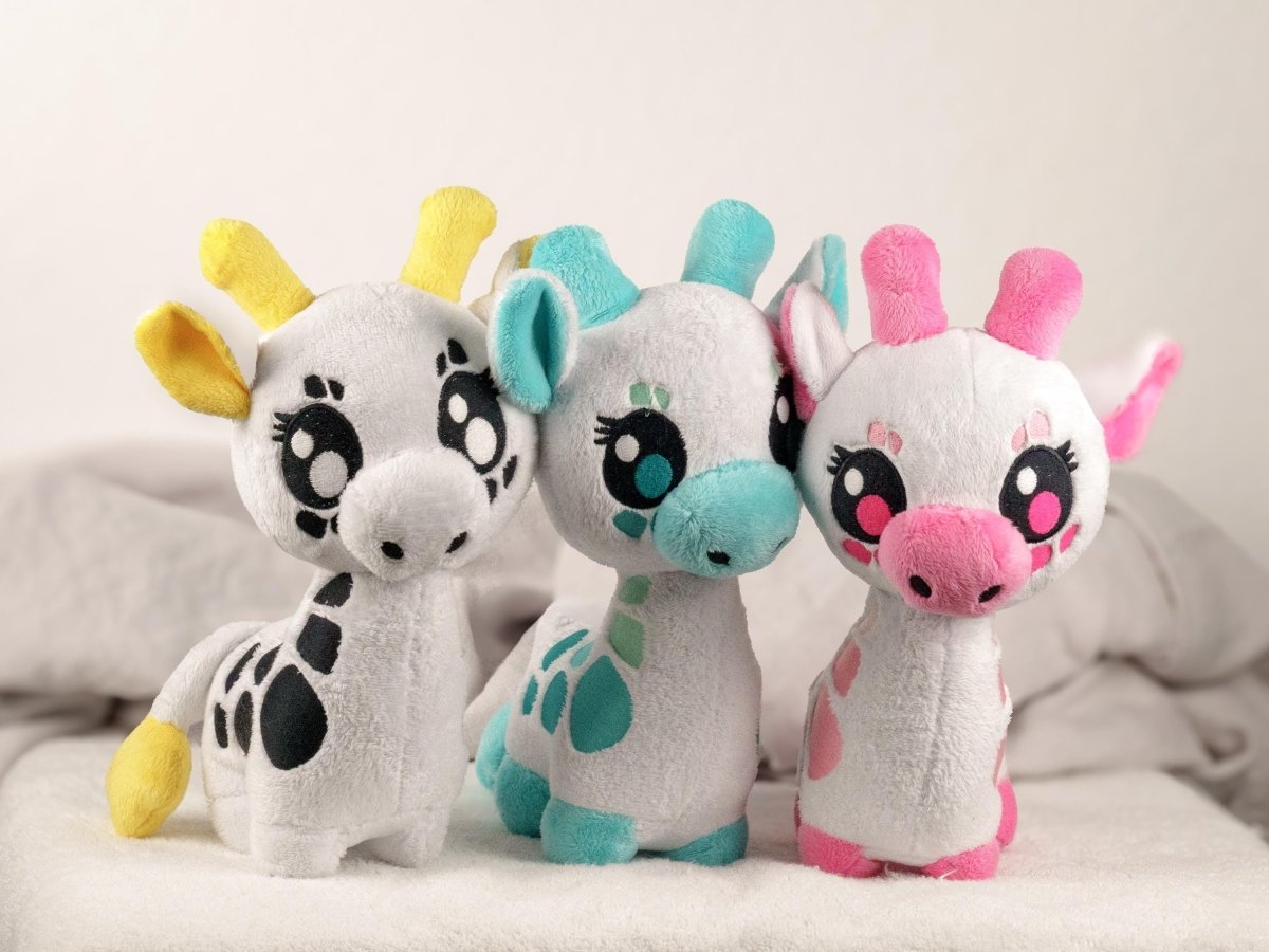 Giraffe Plushie - GIRAFFE-BELIZE-WHITE