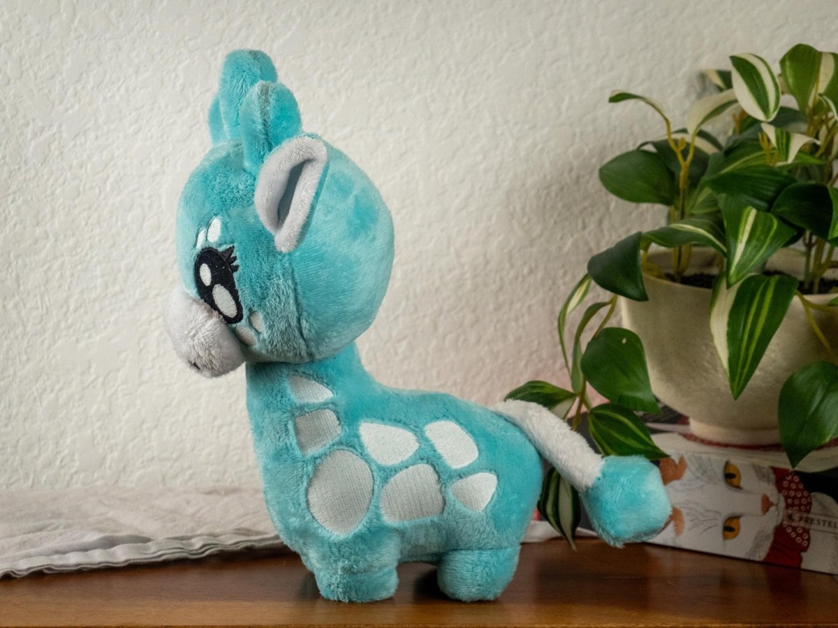 Giraffe Plushie - GIRAFFE-BELIZE-WHITE