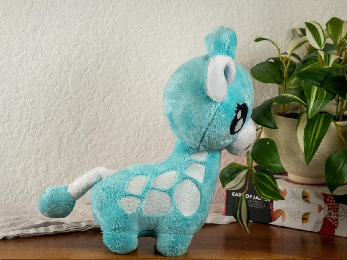 Giraffe Plushie - GIRAFFE-BELIZE-WHITE